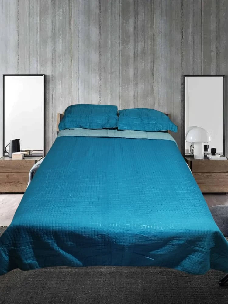 Cobertor Queen's foto | Estilo & Hogar |  BizneCubano